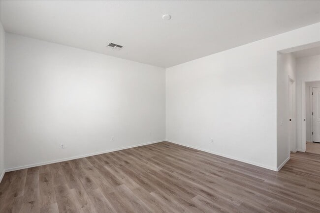 Building Photo - 22419 N San Ramon Ct