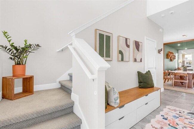 Building Photo - 2019 Sunshine Peak Dr