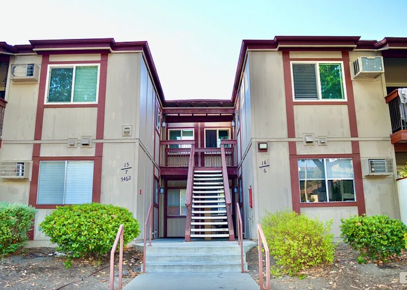 Building Photo - 5462 Adobe Falls Rd