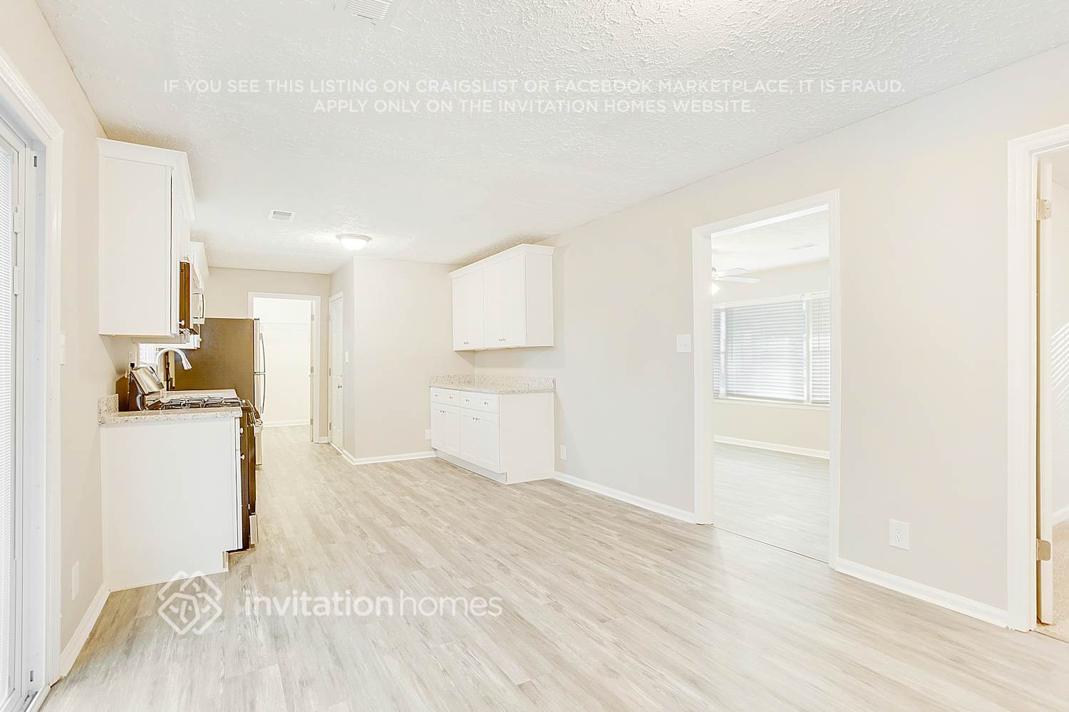 Building Photo - 2679 Carriage Ln