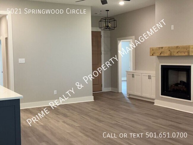 Building Photo - 5021 Springwood Cir