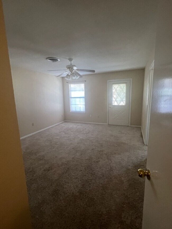 Building Photo - Beautiful home on a large corner lot with RV parking