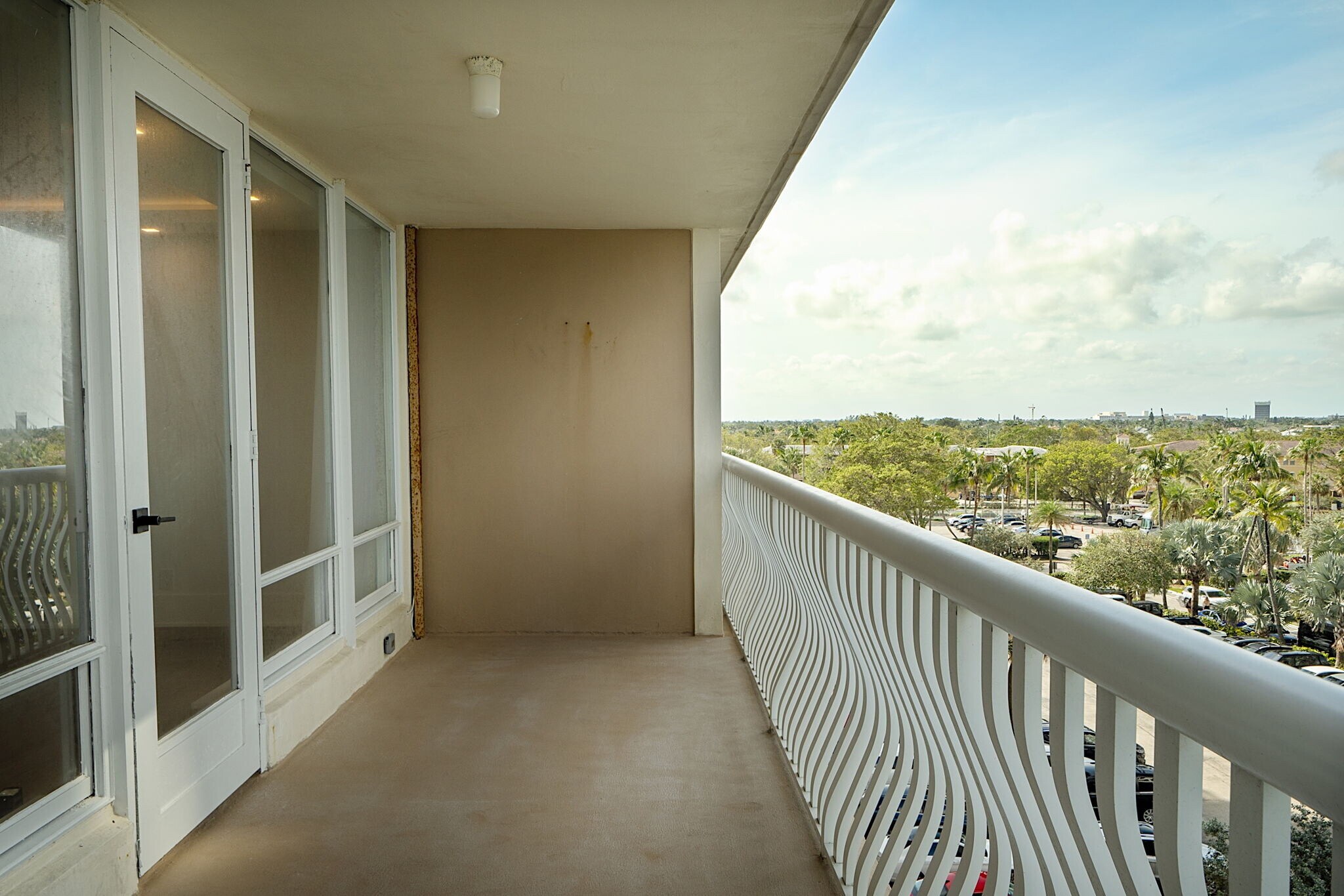 Building Photo - 4020 Galt Ocean Dr