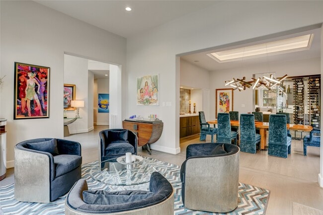 Building Photo - 4806 Wedgewood Dr