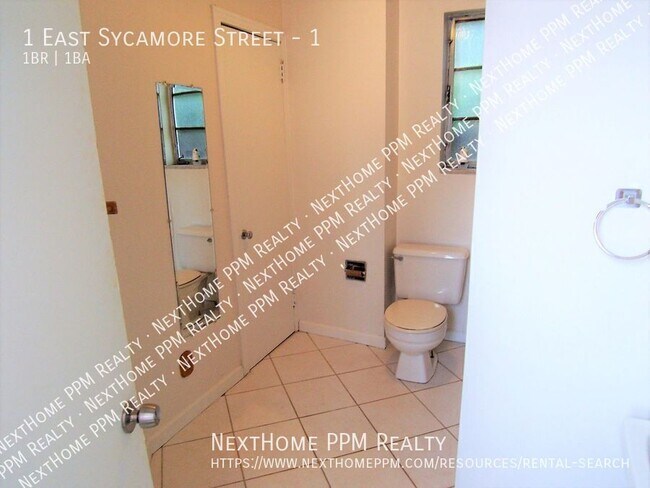 Building Photo - 1 E Sycamore St