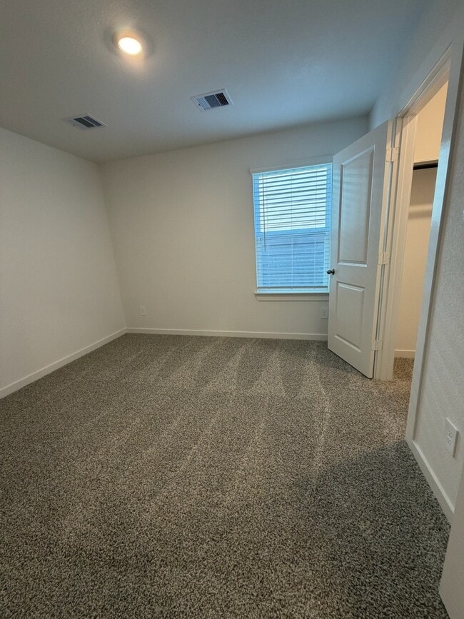 Building Photo - 3550 Blue Mockingbird St