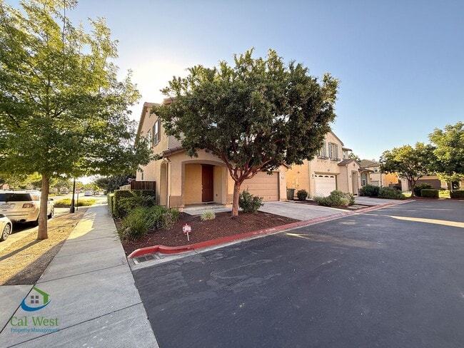 Primary Photo - $3795 - Spacious 3 Bedroom 2.5 Bath, 2 Sto...