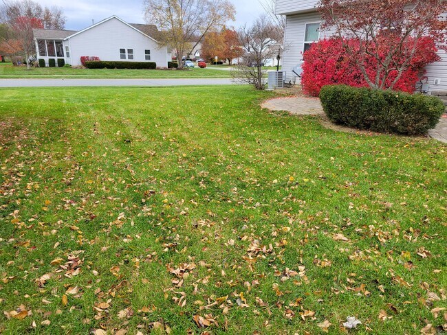 Building Photo - 2843 Minuteman Ct
