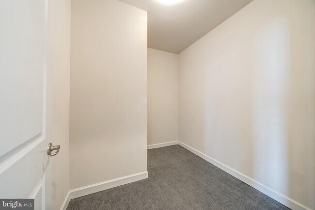 Building Photo - 20752 Duxbury Terrace