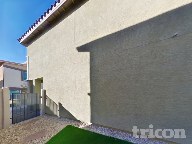 Building Photo - 7345 Sunray Point St