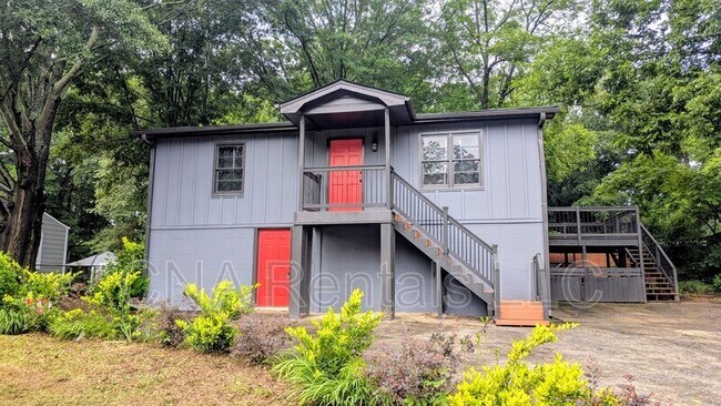 Building Photo - 1772 Martin Pl