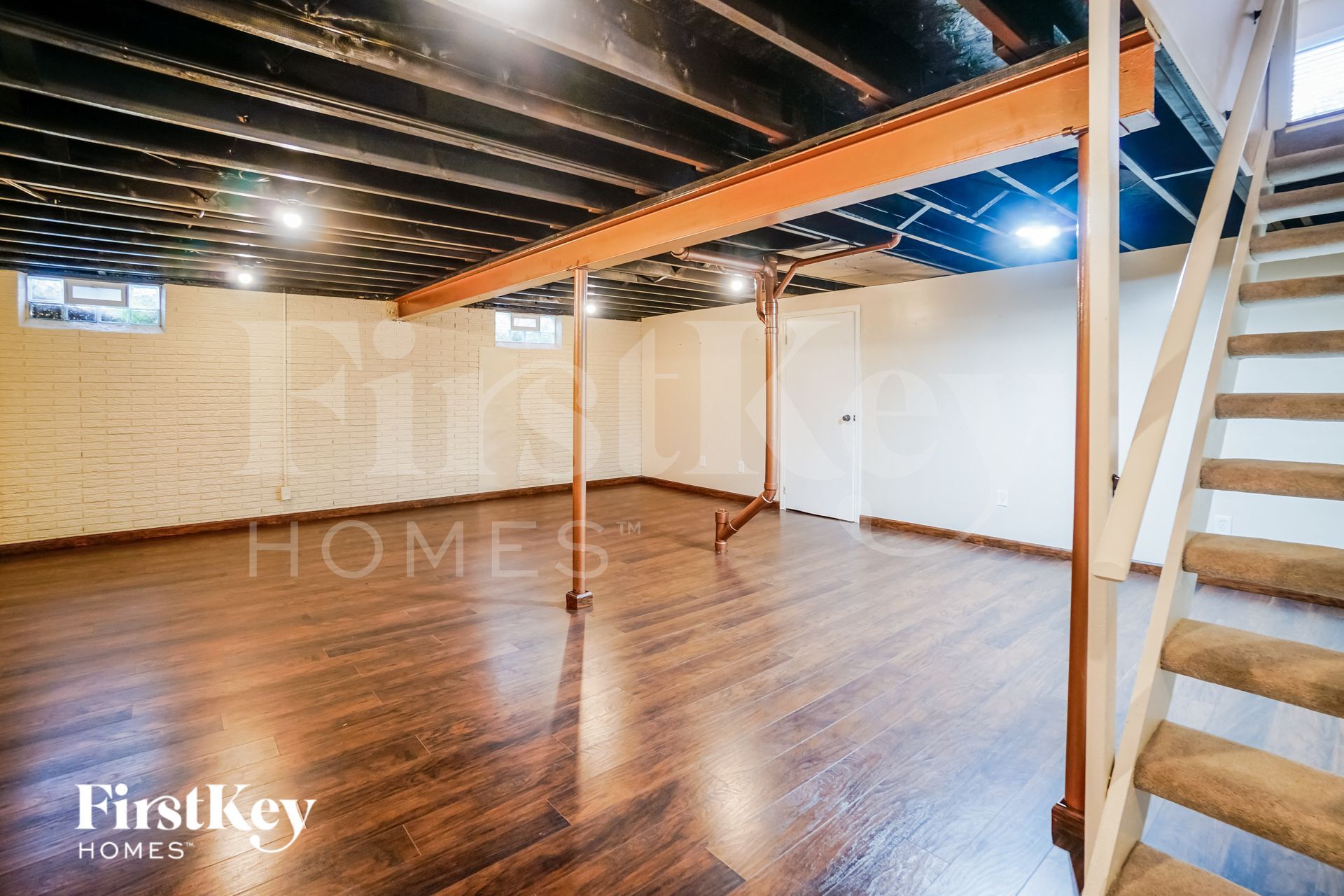 Building Photo - 5586 Edie Dr