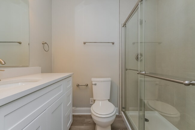 Building Photo - 3308 Laurel Dale Dr