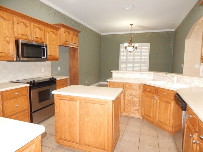 Building Photo - Coming Soon to South Tyler! Stunning 4 Bedroom, 2.5 Bath Home