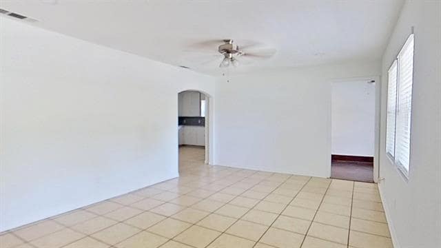 Building Photo - 424 Parkside Dr