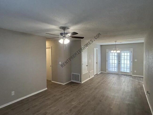 Building Photo - 2708 S 136th E Ave