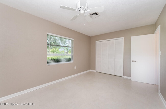 Building Photo - 758 Banyan Dr