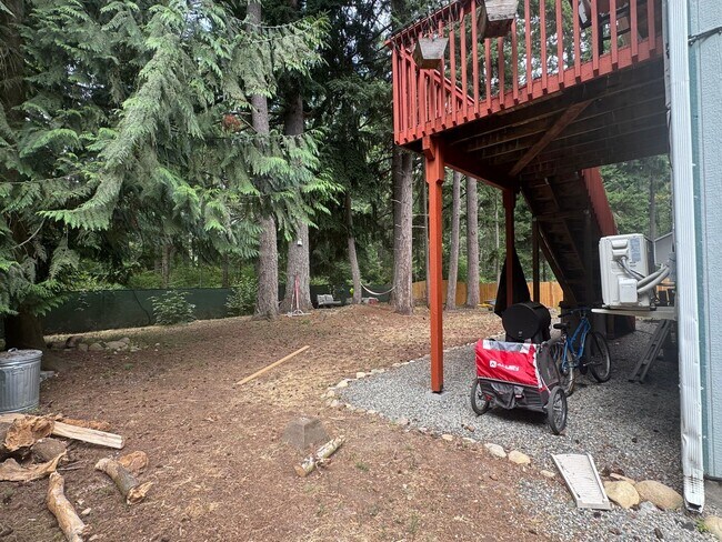 Building Photo - Updated Clearwood Home with AC & RV Parking!