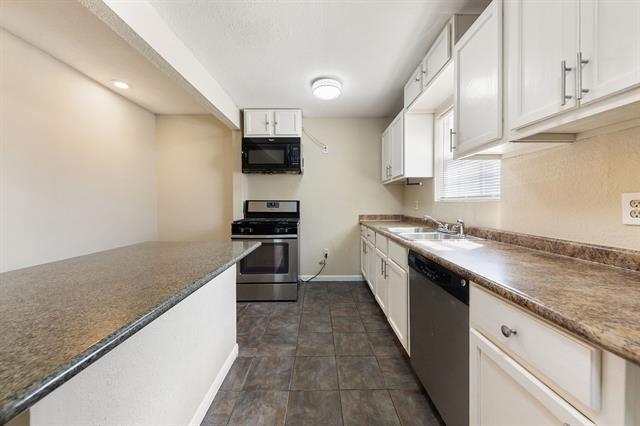 Building Photo - 3432 Avenue C