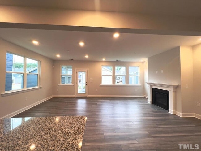 Building Photo - 341 Natsam Wds Wy