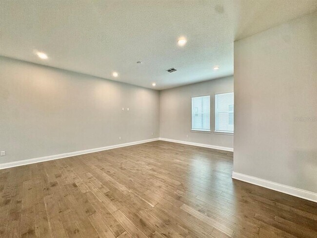 Building Photo - 4215 W North A St