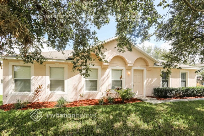 Building Photo - 2304 Kingscrest Cir