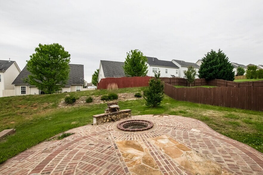 Building Photo - 11421 Callahan Mill Dr