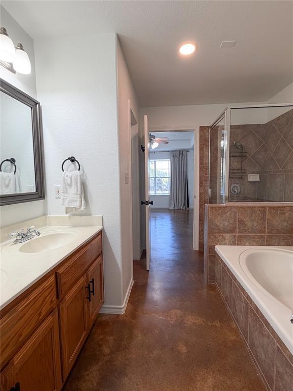 Building Photo - 430 Summit Ridge Dr N