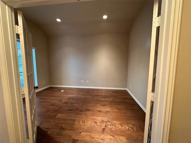 Building Photo - 2922 Firewalk Trace