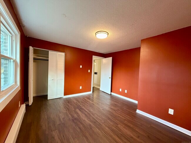 Building Photo - 21 Weybosset St