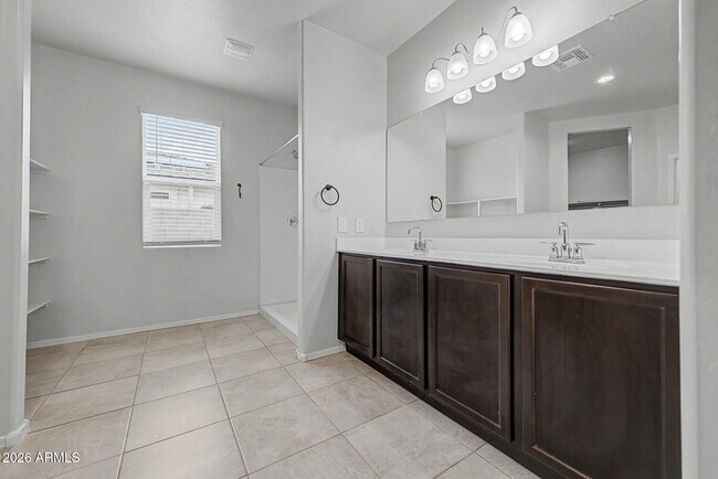 Building Photo - 18363 W Whispering Wind Dr