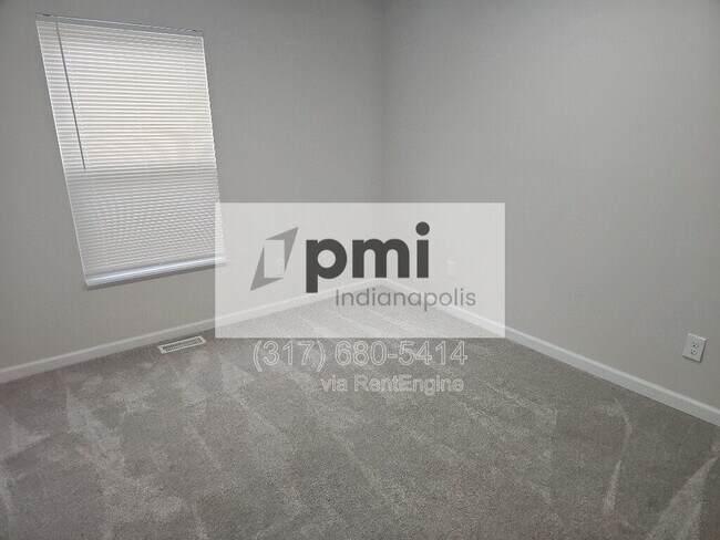 Building Photo - 2828 N Park Ave