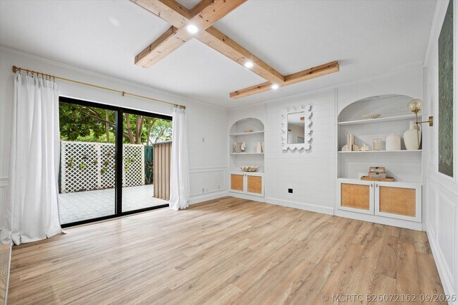 Building Photo - 9907 NW 6th Pl
