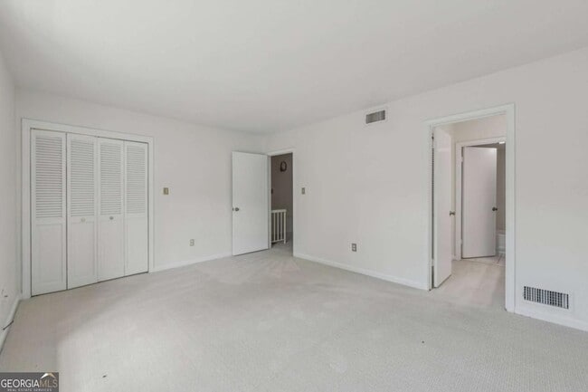 Building Photo - 98 La Rue Pl NW
