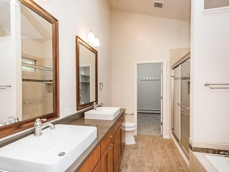 Building Photo - 28779 Pine Trail