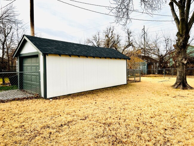 Building Photo - Charming 2BD 1BA Bungalow Home in El Reno!!