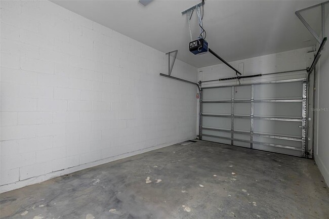 Building Photo - 2005 BARROSO St