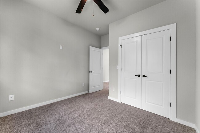 Building Photo - 53 Shetland Dr