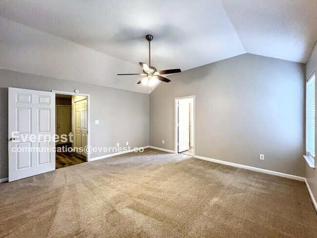 Building Photo - 2722 Misty Bay Dr