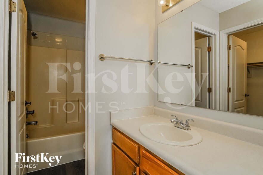 Building Photo - 1489 Mimosa Ct