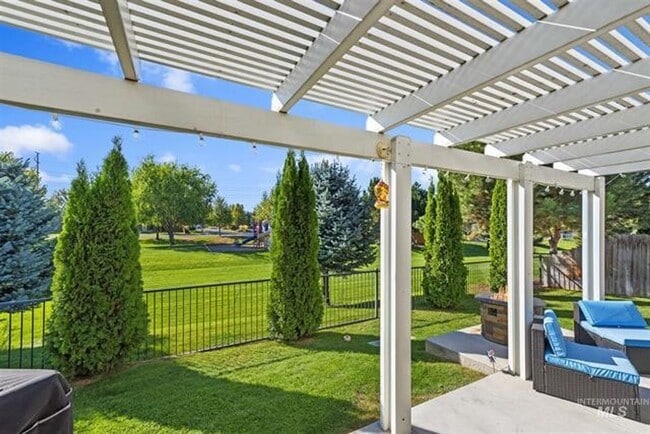 Building Photo - 3 Bed (+ bonus room) 2 Bath Home in Meridi...