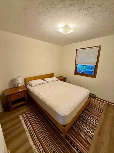 Building Photo - 117 Honness Ln