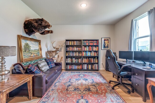 Building Photo - SPACIOUS 4-BEDROOM HOME IN BELLA ROSA