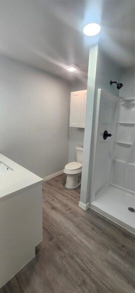 Building Photo - 5280 Atwell Ln