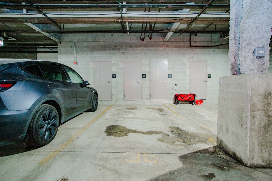 Building Photo - 3630 N Harlem Ave