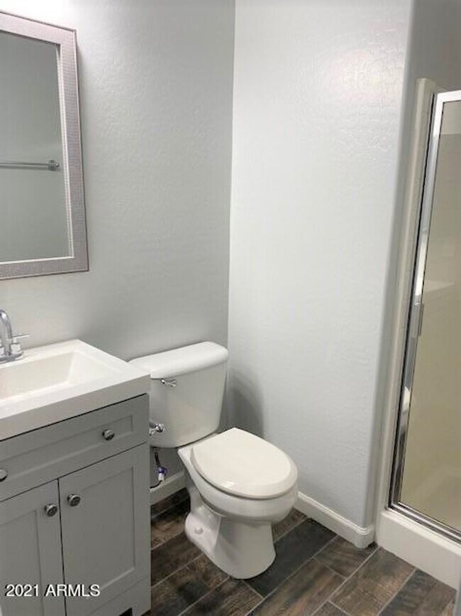 Building Photo - Rare 5-Bedroom Rental with Designer Kitchen and Community Pool