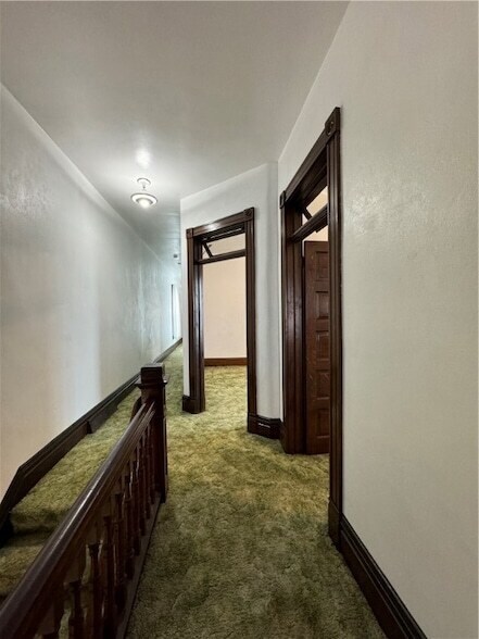 Building Photo - 407 Fallowfield Ave