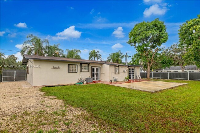Building Photo - 8645 SW 128th St