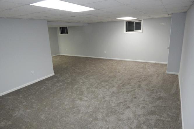 Building Photo - 2812 Springdale Cir