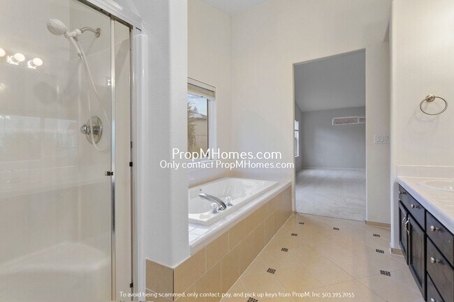 Building Photo - Spacious Five Bedroom Home in Progress Ridge!